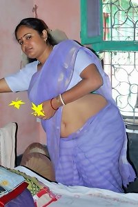 absorbs Indian Aunty -2